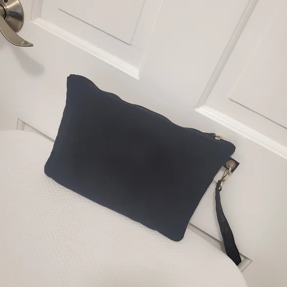 Victoria's Secret Makeup Bag/Large Wristlet Sequin, zip close - Picture 3 of 7